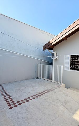 Casa à venda com 284m², 5 quartos e 5 vagasQuintal