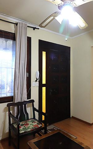 Casa à venda com 640m², 4 quartos e 3 vagasSala de estar