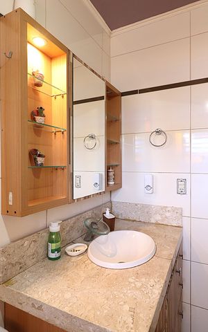 Casa à venda com 640m², 4 quartos e 3 vagasBanheiro social