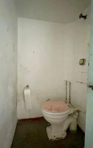 Casa para alugar com 135m², 3 quartos e 1 vaga Casa para alugar com 135m², 3 quartos e 1 vagaBanheiro de serviço