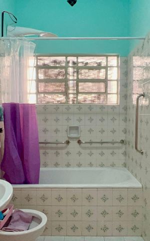 Casa para alugar com 135m², 3 quartos e 1 vaga Casa para alugar com 135m², 3 quartos e 1 vagaBanheiro