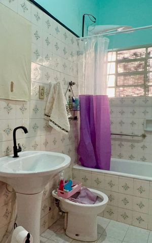 Casa para alugar com 135m², 3 quartos e 1 vaga Casa para alugar com 135m², 3 quartos e 1 vagaBanheiro