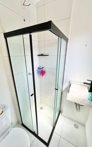 Casa de condomínio à venda com 52m², 2 quartos e 1 vaga Casa de condomínio à venda com 52m², 2 quartos e 1 vagaBanheiro da Suíte