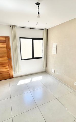 Casa de condomínio à venda com 52m², 2 quartos e 1 vaga Casa de condomínio à venda com 52m², 2 quartos e 1 vagaSala/Cozinha