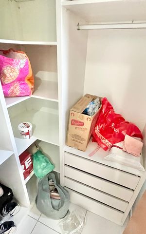 Casa de condomínio à venda com 52m², 2 quartos e 1 vaga Casa de condomínio à venda com 52m², 2 quartos e 1 vagaQuarto 2 - Armários