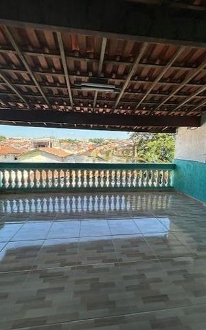 Casa à venda com 222m², 3 quartos e 2 vagas