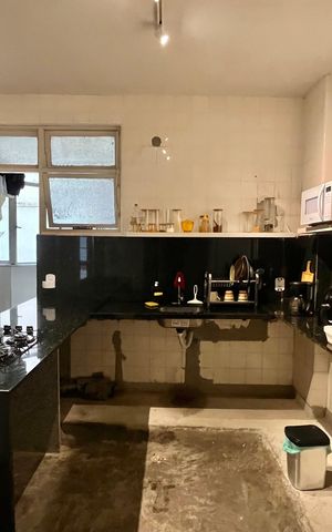 Apartamento à venda com 253m², 4 quartos e 1 vaga Apartamento à venda com 253m², 4 quartos e 1 vagaCozinha
