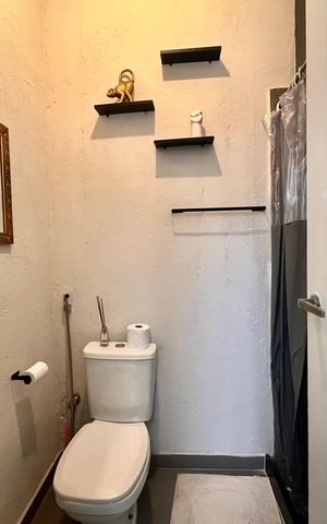 Apartamento à venda com 253m², 4 quartos e 1 vaga Apartamento à venda com 253m², 4 quartos e 1 vagaBanheiro de serviço