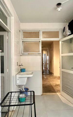Apartamento à venda com 253m², 4 quartos e 1 vaga Apartamento à venda com 253m², 4 quartos e 1 vagaÁrea de Serviço