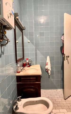 Apartamento à venda com 253m², 4 quartos e 1 vaga Apartamento à venda com 253m², 4 quartos e 1 vagaSegundo andar