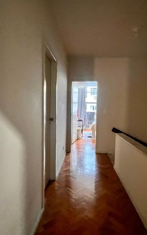 Apartamento à venda com 253m², 4 quartos e 1 vaga Apartamento à venda com 253m², 4 quartos e 1 vagaSegundo andar