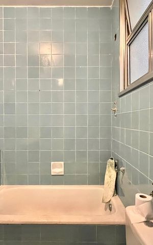 Apartamento à venda com 253m², 4 quartos e 1 vaga Apartamento à venda com 253m², 4 quartos e 1 vagaSegundo andar