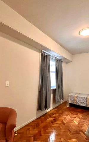 Apartamento à venda com 253m², 4 quartos e 1 vaga Apartamento à venda com 253m², 4 quartos e 1 vagaSegundo andar
