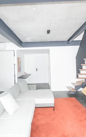 Apartamento à venda com 104m², 2 quartos e 1 vaga Apartamento à venda com 104m², 2 quartos e 1 vagaSala
