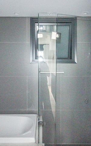 Apartamento à venda com 104m², 2 quartos e 1 vaga Apartamento à venda com 104m², 2 quartos e 1 vagaBanheiro da Suíte