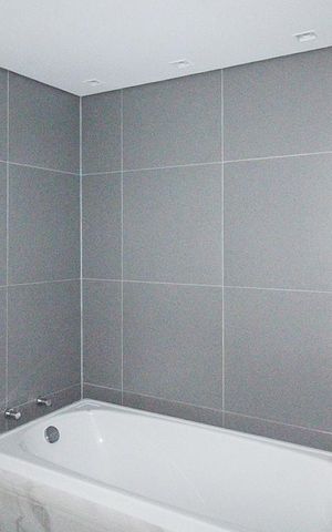Apartamento à venda com 104m², 2 quartos e 1 vaga Apartamento à venda com 104m², 2 quartos e 1 vagaBanheiro da Suíte
