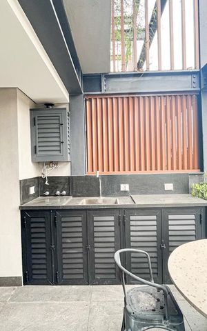 Apartamento à venda com 156m², 1 quarto e 1 vaga Apartamento à venda com 156m², 1 quarto e 1 vagaSacada