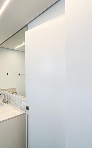 Apartamento à venda com 156m², 1 quarto e 1 vaga Apartamento à venda com 156m², 1 quarto e 1 vagaBanheiro da Suíte