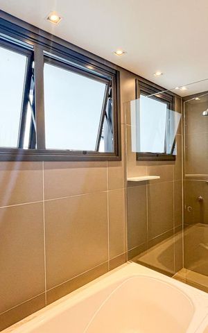 Apartamento à venda com 156m², 1 quarto e 1 vaga Apartamento à venda com 156m², 1 quarto e 1 vagaBanheiro da Suíte