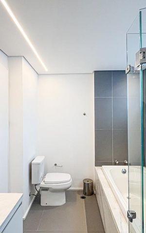 Apartamento à venda com 156m², 1 quarto e 1 vaga Apartamento à venda com 156m², 1 quarto e 1 vagaBanheiro da Suíte