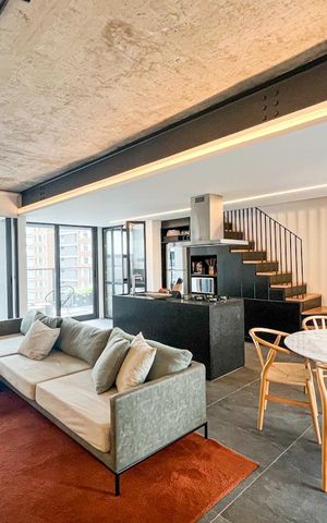 Apartamento à venda com 156m², 1 quarto e 1 vaga Apartamento à venda com 156m², 1 quarto e 1 vagaSala