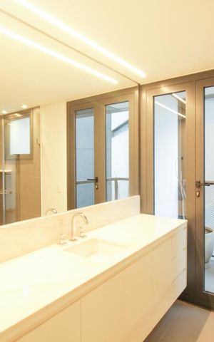 Apartamento à venda com 152m², 1 quarto e 1 vaga Apartamento à venda com 152m², 1 quarto e 1 vagaBanheiro da Suíte