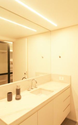 Apartamento à venda com 146m², 1 quarto e 1 vaga Apartamento à venda com 146m², 1 quarto e 1 vagaBanheiro da Suíte