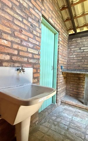 Casa para alugar com 100m², 3 quartos e 3 vagas Casa para alugar com 100m², 3 quartos e 3 vagasÁrea de Serviço