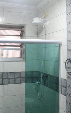 Casa à venda com 180m², 3 quartos e 2 vagasBanheiro