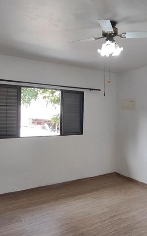 Casa à venda com 180m², 3 quartos e 2 vagasSuíte