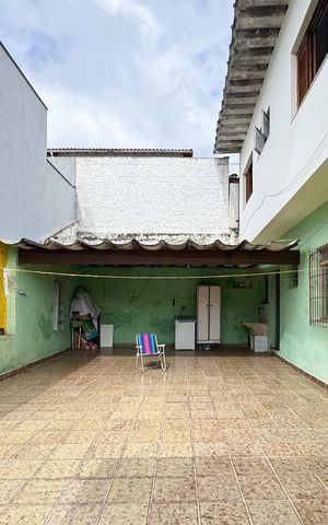 Casa para alugar com 60m², 2 quartos e 1 vaga Casa para alugar com 60m², 2 quartos e 1 vagaÁrea de Serviço