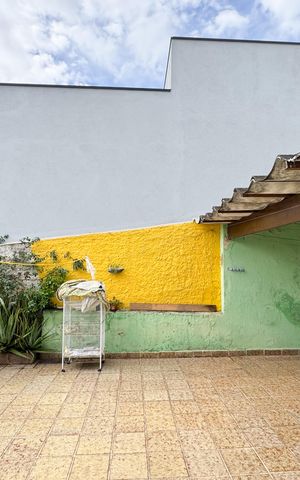 Casa para alugar com 60m², 2 quartos e 1 vaga Casa para alugar com 60m², 2 quartos e 1 vagaVista - Sala