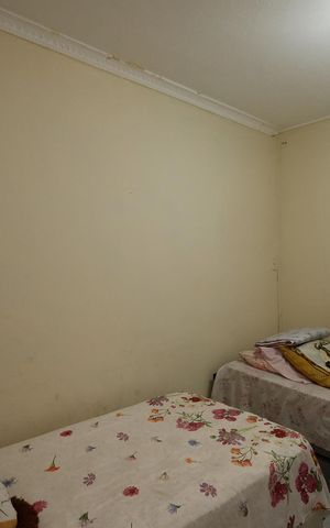 Casa à venda com 320m², 4 quartos e 3 vagas Casa à venda com 320m², 4 quartos e 3 vagasQuarto 2