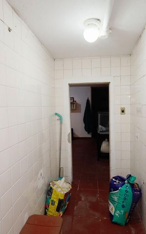 Casa à venda com 320m², 4 quartos e 3 vagas Casa à venda com 320m², 4 quartos e 3 vagasParte de baixo