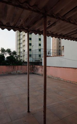 Casa à venda com 320m², 4 quartos e 3 vagas Casa à venda com 320m², 4 quartos e 3 vagasQuintal / Área de Serviço