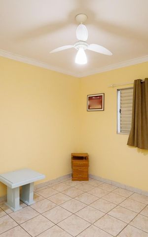 Casa à venda com 320m², 4 quartos e 3 vagas Casa à venda com 320m², 4 quartos e 3 vagasQuarto 4
