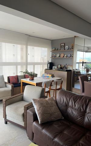 Apartamento à venda com 125m², 3 quartos e 2 vagas Apartamento à venda com 125m², 3 quartos e 2 vagasSala