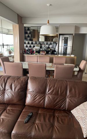 Apartamento à venda com 125m², 3 quartos e 2 vagas Apartamento à venda com 125m², 3 quartos e 2 vagasSala