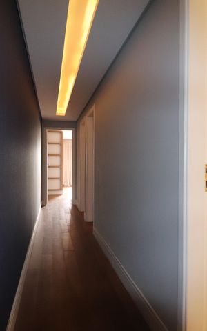 Apartamento à venda com 241m², 4 quartos e 3 vagasCorredor dos Quartos
