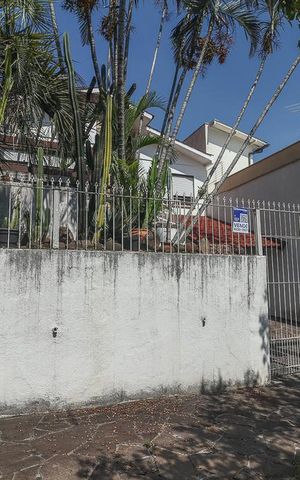 Casa à venda com 223m², 4 quartos e 3 vagasFachada