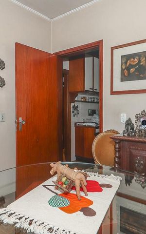 Casa à venda com 223m², 4 quartos e 3 vagasEscritório