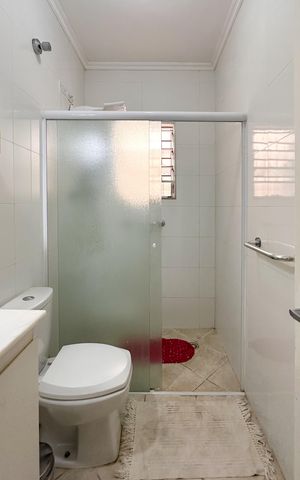 Casa à venda com 200m², 4 quartos e 2 vagasBanheiro Social