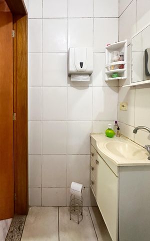 Casa à venda com 200m², 4 quartos e 2 vagasBanheiro Social - Casa 2
