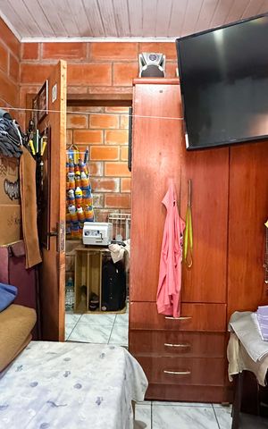 Casa à venda com 200m², 4 quartos e 2 vagasQuarto - Casa 2