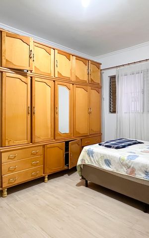 Casa à venda com 200m², 4 quartos e 2 vagasSuíte 