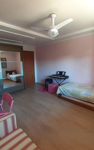 Casa à venda com 201m², 4 quartos e 2 vagas Casa à venda com 201m², 4 quartos e 2 vagasQuarto 2