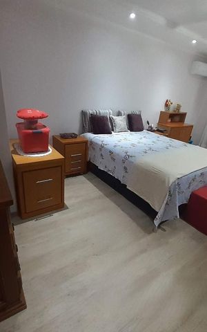 Casa à venda com 201m², 4 quartos e 2 vagas Casa à venda com 201m², 4 quartos e 2 vagasQuarto 1