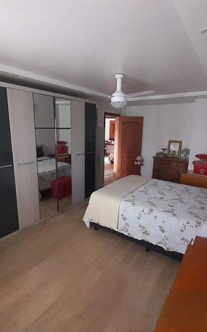 Casa à venda com 201m², 4 quartos e 2 vagas Casa à venda com 201m², 4 quartos e 2 vagasQuarto 1