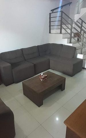 Casa à venda com 201m², 4 quartos e 2 vagas Casa à venda com 201m², 4 quartos e 2 vagasSala