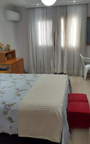 Casa à venda com 201m², 4 quartos e 2 vagas Casa à venda com 201m², 4 quartos e 2 vagasQuarto 1
